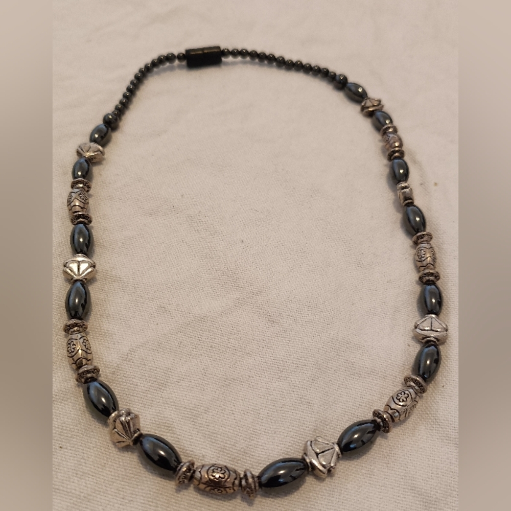 Silver-Tone Hematite Beaded Necklace - Unbranded